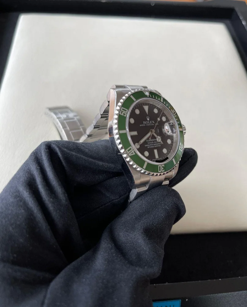 Rolex Submariner Date 16610LV